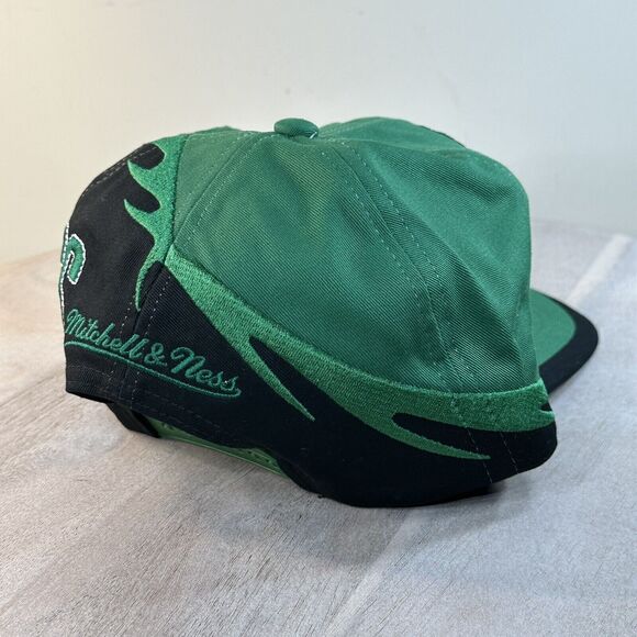 Boston Celtics Spiral Deadstock Cap Green Snapback Mitchell & Ness Unique Hat - Picture 9 of 14